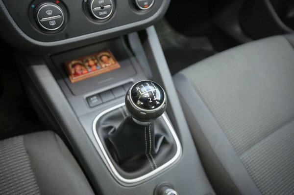 «Брал новым у дилера в 2009 году». Белорус показал VW Jetta 1.9 TDI, который до сих пор обслуживает у «официалов»