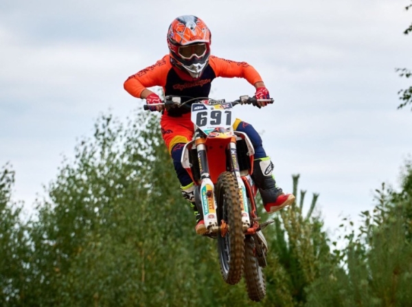 14-летний кобринчанин стал абсолютным лидером первого этапа чемпионата и первенства Беларуси по мотокроссу 14-летний кобринчанин стал абсолютным лидером первого этапа чемпионата и первенства Беларуси по мотокроссу