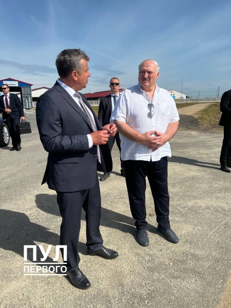 Александр Лукашенко с рабочей поездкой прибыл в Брестскую область. Подробности Александр Лукашенко с рабочей поездкой прибыл в Брестскую область. Подробности