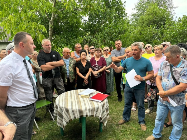 Земельный вопрос. Глава города встретился с членами ОПК «Гвардеец 97» в Бресте Земельный вопрос. Глава города встретился с членами ОПК «Гвардеец 97» в Бресте