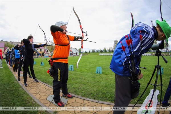 Сильнейшие лучники страны открыли сезон в Бресте