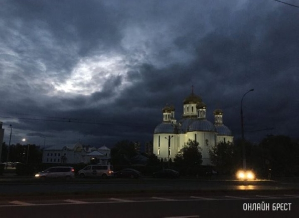 Желтый уровень опасности введен на понедельник в Брестской области