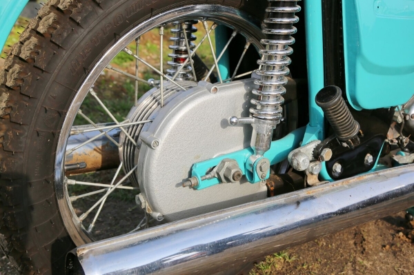 Новый «Иж» из советской коробки. Сколько же он сейчас стоит? Новый «Иж» из советской коробки. Сколько же он сейчас стоит?