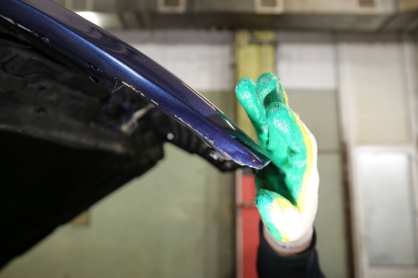 Белорус показал Mercedes-Benz C124 в идеальном состоянии. Узнали, как «немец» выжил в Беларуси