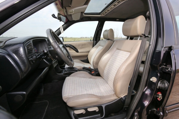 «Покраска обошлась в $3 200». В Беларуси нашли редкий VW Passat VR6 (B4) «Покраска обошлась в $3 200». В Беларуси нашли редкий VW Passat VR6 (B4)