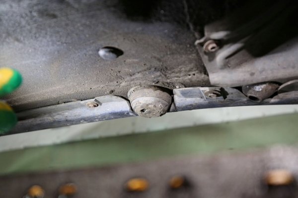 Белорус показал Mercedes-Benz C124 в идеальном состоянии. Узнали, как «немец» выжил в Беларуси