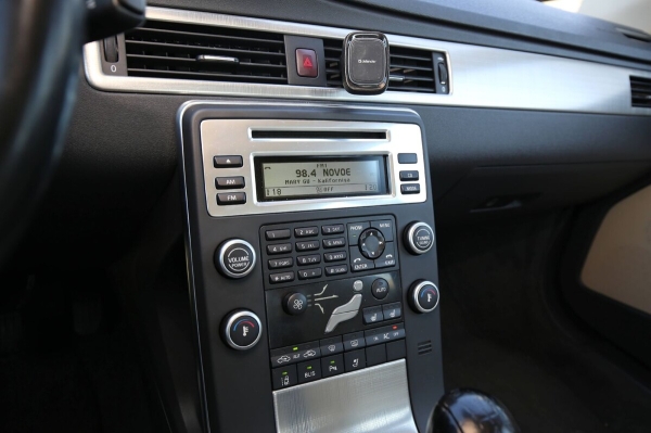 Белорус купил 13-летний Volvo из Европы: «Машина привезена перегонщиком, а растаможена через льготников»