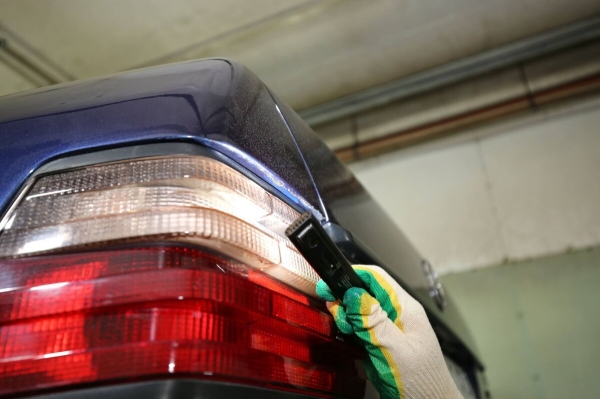 Белорус показал Mercedes-Benz C124 в идеальном состоянии. Узнали, как «немец» выжил в Беларуси