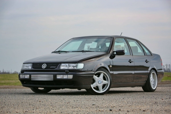 «Покраска обошлась в $3 200». В Беларуси нашли редкий VW Passat VR6 (B4) «Покраска обошлась в $3 200». В Беларуси нашли редкий VW Passat VR6 (B4)