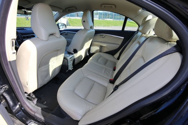 Белорус купил 13-летний Volvo из Европы: «Машина привезена перегонщиком, а растаможена через льготников»