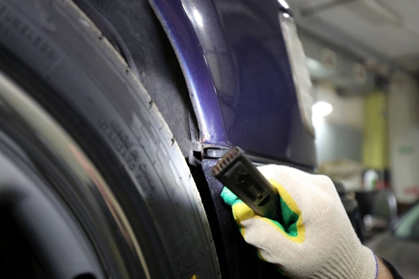 Белорус показал Mercedes-Benz C124 в идеальном состоянии. Узнали, как «немец» выжил в Беларуси