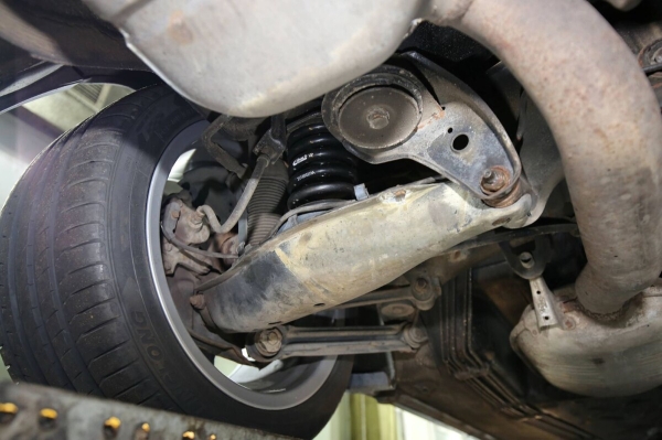 Белорус показал Mercedes-Benz C124 в идеальном состоянии. Узнали, как «немец» выжил в Беларуси