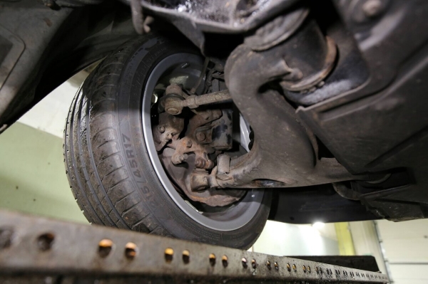 Белорус показал Mercedes-Benz C124 в идеальном состоянии. Узнали, как «немец» выжил в Беларуси