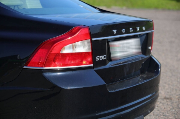 Белорус купил 13-летний Volvo из Европы: «Машина привезена перегонщиком, а растаможена через льготников»