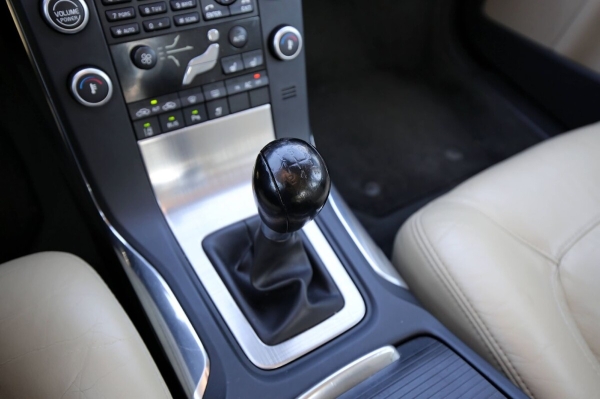 Белорус купил 13-летний Volvo из Европы: «Машина привезена перегонщиком, а растаможена через льготников»