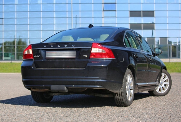 Белорус купил 13-летний Volvo из Европы: «Машина привезена перегонщиком, а растаможена через льготников»