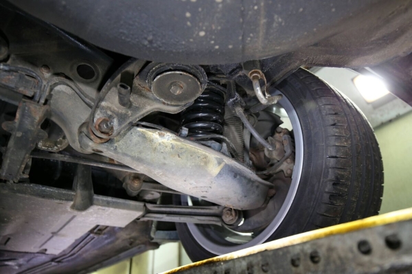 Белорус показал Mercedes-Benz C124 в идеальном состоянии. Узнали, как «немец» выжил в Беларуси