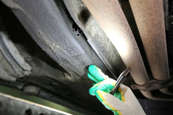 Белорус показал Mercedes-Benz C124 в идеальном состоянии. Узнали, как «немец» выжил в Беларуси