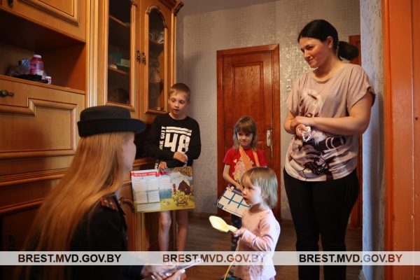 Как живут брестские семьи, попавшие в социально опасное положение