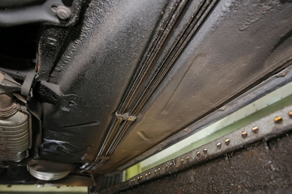 Белорус показал Mercedes-Benz C124 в идеальном состоянии. Узнали, как «немец» выжил в Беларуси