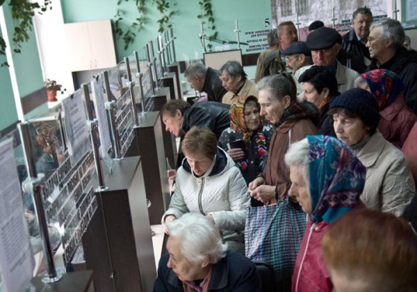 Обидно «ударили» словом. Что за это может быть? А если в очереди? Отвечает участковый