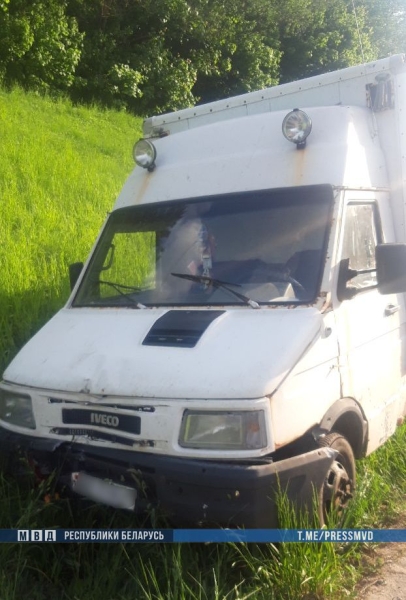 Пьяный бесправник совершил ДТП и пытался дать взятку ГАИ. Возбуждено уголовное дело Пьяный бесправник совершил ДТП и пытался дать взятку ГАИ. Возбуждено уголовное дело