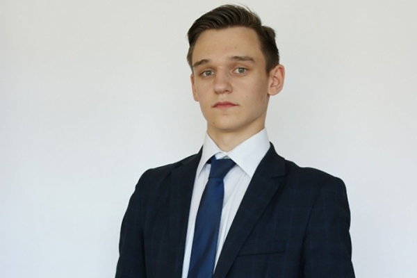 400-балльники не заканчиваются: еще один абитуриент сдал ЦЭ и ЦТ на максимум 400-балльники не заканчиваются: еще один абитуриент сдал ЦЭ и ЦТ на максимум