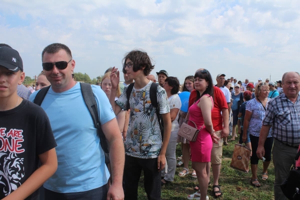 Дискотека, лазерное шоу, красочный фейерверк. Смотрите, как в Пинском районе прошел гастрономический и экологический фестиваль «Полесский вьюн» Дискотека, лазерное шоу, красочный фейерверк. Смотрите, как в Пинском районе прошел гастрономический и экологический фестиваль «Полесский вьюн»