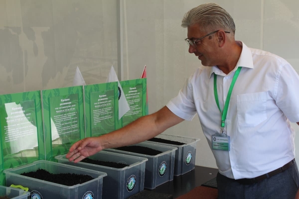 Дискотека, лазерное шоу, красочный фейерверк. Смотрите, как в Пинском районе прошел гастрономический и экологический фестиваль «Полесский вьюн» Дискотека, лазерное шоу, красочный фейерверк. Смотрите, как в Пинском районе прошел гастрономический и экологический фестиваль «Полесский вьюн»