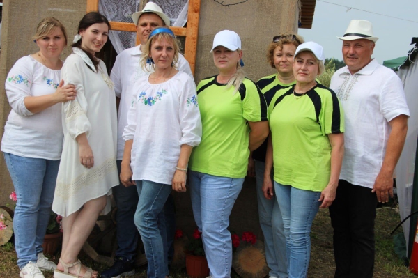 Дискотека, лазерное шоу, красочный фейерверк. Смотрите, как в Пинском районе прошел гастрономический и экологический фестиваль «Полесский вьюн» Дискотека, лазерное шоу, красочный фейерверк. Смотрите, как в Пинском районе прошел гастрономический и экологический фестиваль «Полесский вьюн»