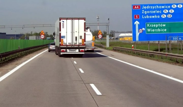 В Польше готовят два нововведения на дорогах В Польше готовят два нововведения на дорогах