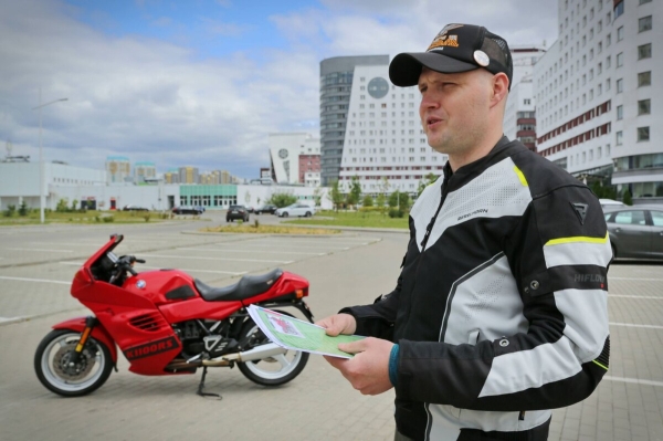 Белорус купил в США 27-летний мотоцикл BMW K1100 RS