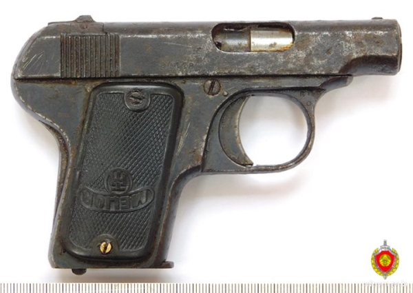 В Брестской области мужчина нашел пистолет. Где он лежал?