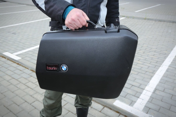 Белорус купил в США 27-летний мотоцикл BMW K1100 RS