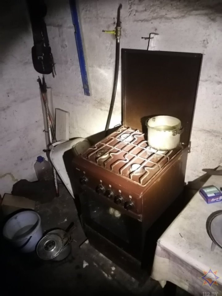 Во время приготовления пищи на жителе Ляховичского района загорелась одежда Во время приготовления пищи на жителе Ляховичского района загорелась одежда