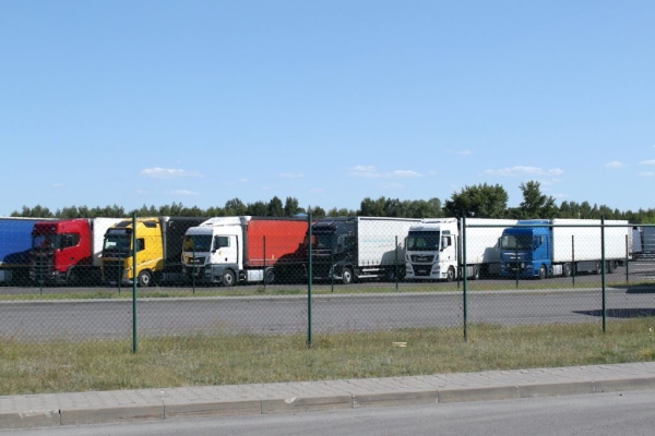Съездили на границу с Польшей и посмотрели, есть ли скопления фур