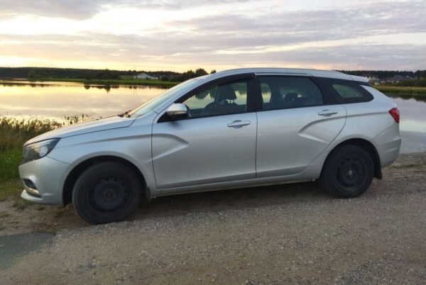 «Останемся без денег и машины». Cемья купила автомобиль, а сейчас его забирают через суд «Останемся без денег и машины». Cемья купила автомобиль, а сейчас его забирают через суд