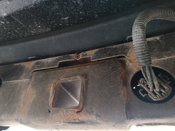 «Все гофры с проводкой посечены песком!». Белорусу так отпескоструили Cadillac, что у машины отказала электроника и кузов начал ржаветь «Все гофры с проводкой посечены песком!». Белорусу так отпескоструили Cadillac, что у машины отказала электроника и кузов начал ржаветь