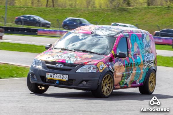 Белорусы «случайно» собрали самый быстрый Largus в мире Белорусы «случайно» собрали самый быстрый Largus в мире