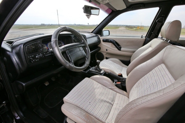 «Покраска обошлась в $3 200». В Беларуси нашли редкий VW Passat VR6 (B4) «Покраска обошлась в $3 200». В Беларуси нашли редкий VW Passat VR6 (B4)