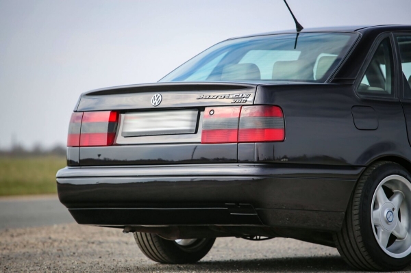 «Покраска обошлась в $3 200». В Беларуси нашли редкий VW Passat VR6 (B4) «Покраска обошлась в $3 200». В Беларуси нашли редкий VW Passat VR6 (B4)