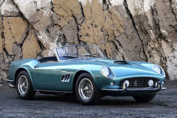 Редкий Ferrari ушел за 18 045 000 долларов. Угадайте, сколько на продаже заработали бывшие владельцы Редкий Ferrari ушел за 18 045 000 долларов. Угадайте, сколько на продаже заработали бывшие владельцы