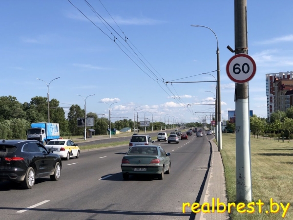 Напоминаем! На проспекте Республики в Бресте вместо 80 теперь 60 км/ч Напоминаем! На проспекте Республики в Бресте вместо 80 теперь 60 км/ч