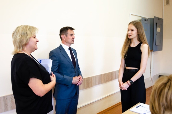 В БрГТУ встречают первых абитуриентов В БрГТУ встречают первых абитуриентов