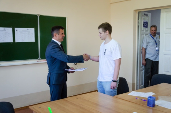 В БрГТУ встречают первых абитуриентов В БрГТУ встречают первых абитуриентов