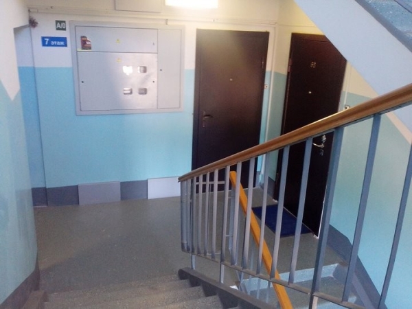 18-летняя девушка хотела дешево снять квартиру, но осталась без денег 18-летняя девушка хотела дешево снять квартиру, но осталась без денег