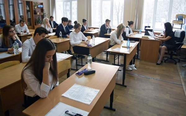 Минобр пояснил, как школьников доставят на централизованный экзамен Минобр пояснил, как школьников доставят на централизованный экзамен