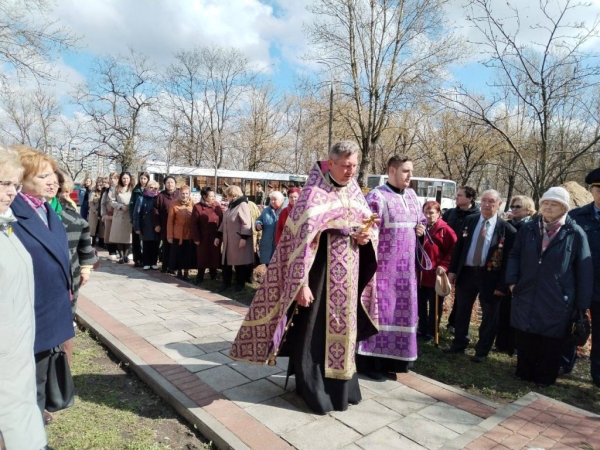 На Гарнизонном кладбище Бреста почтили память узников и жертв концлагерей и гетто На Гарнизонном кладбище Бреста почтили память узников и жертв концлагерей и гетто