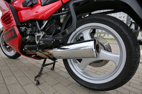 Белорус купил в США 27-летний мотоцикл BMW K1100 RS Белорус купил в США 27-летний мотоцикл BMW K1100 RS