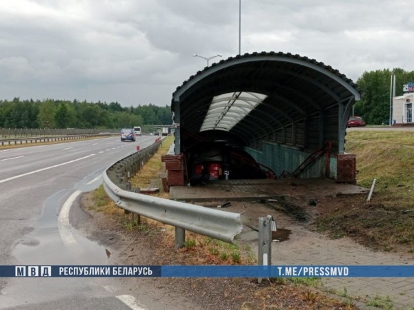 Жуткое ДТП произошло в Дзержинском районе: погибли два пешехода Жуткое ДТП произошло в Дзержинском районе: погибли два пешехода